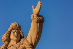 Revolutionary statues