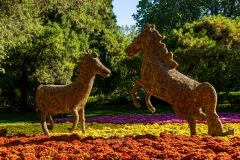 Horse leaf sculpture