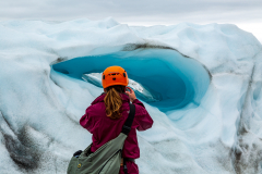 Photographing an ice cave, Falljökull