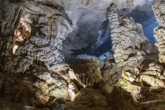 Hang Sung Sot Cave, Ha Long Bay