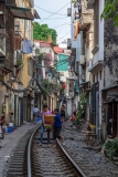 Le Duan Train Street