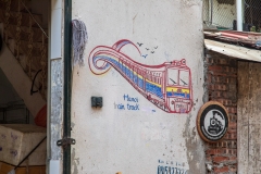 Le Duan Train Street