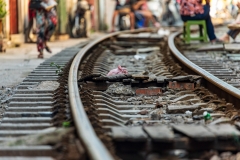 Le Duan Train Street