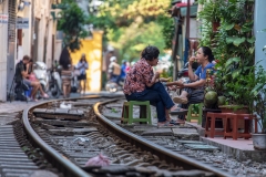 Le Duan Train Street