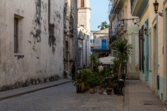 Habana Vieja street scene