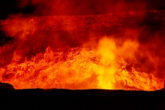 Hale Ma'uma'u crater