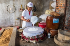 Making rice noodles