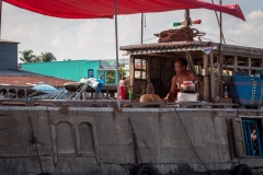 Cai Rang floating market