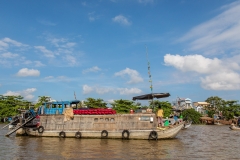 Cai Rang floating market