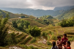 Hmong children, Muong Hoa Valley
