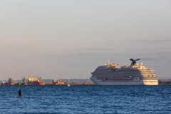 Carnival Breeze, Southampton Water