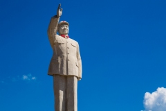 Mao statue