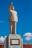 Mao statue