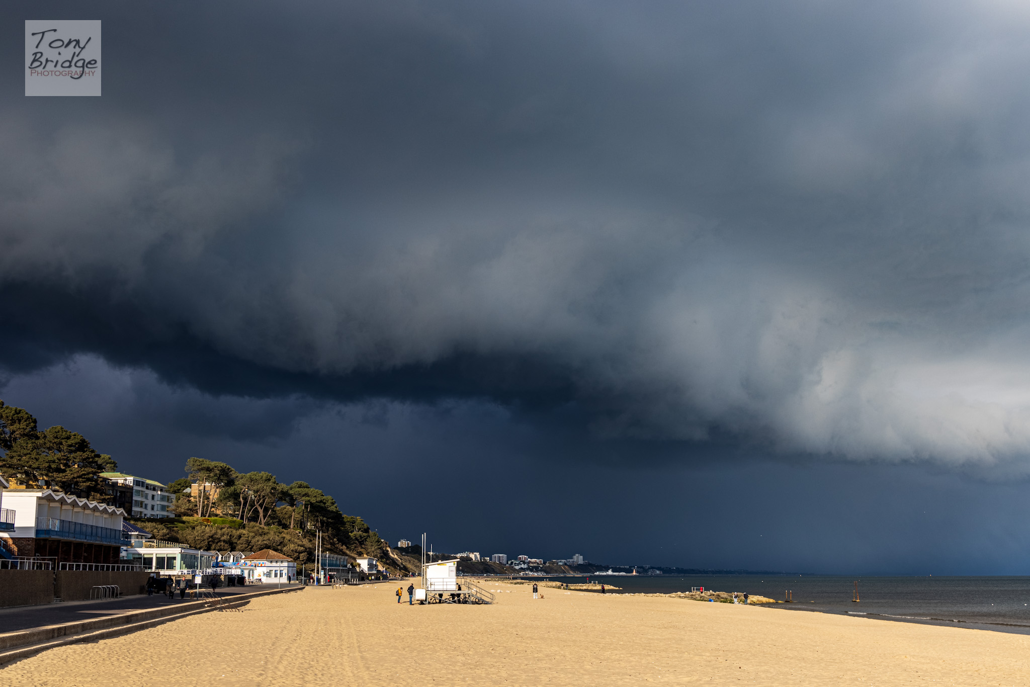 Incoming snowstorm, Bournemouth Beach